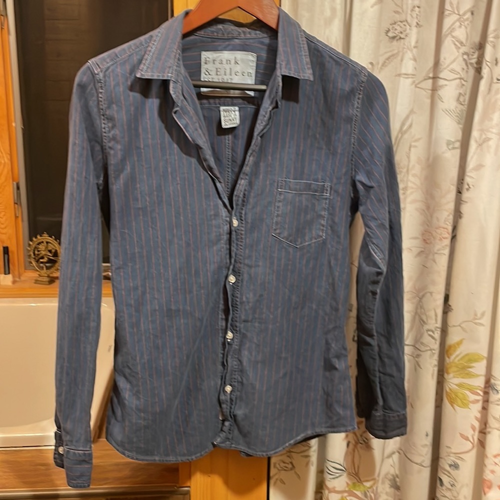 Frank & Eileen button up denim pin stripe long sleeve size M